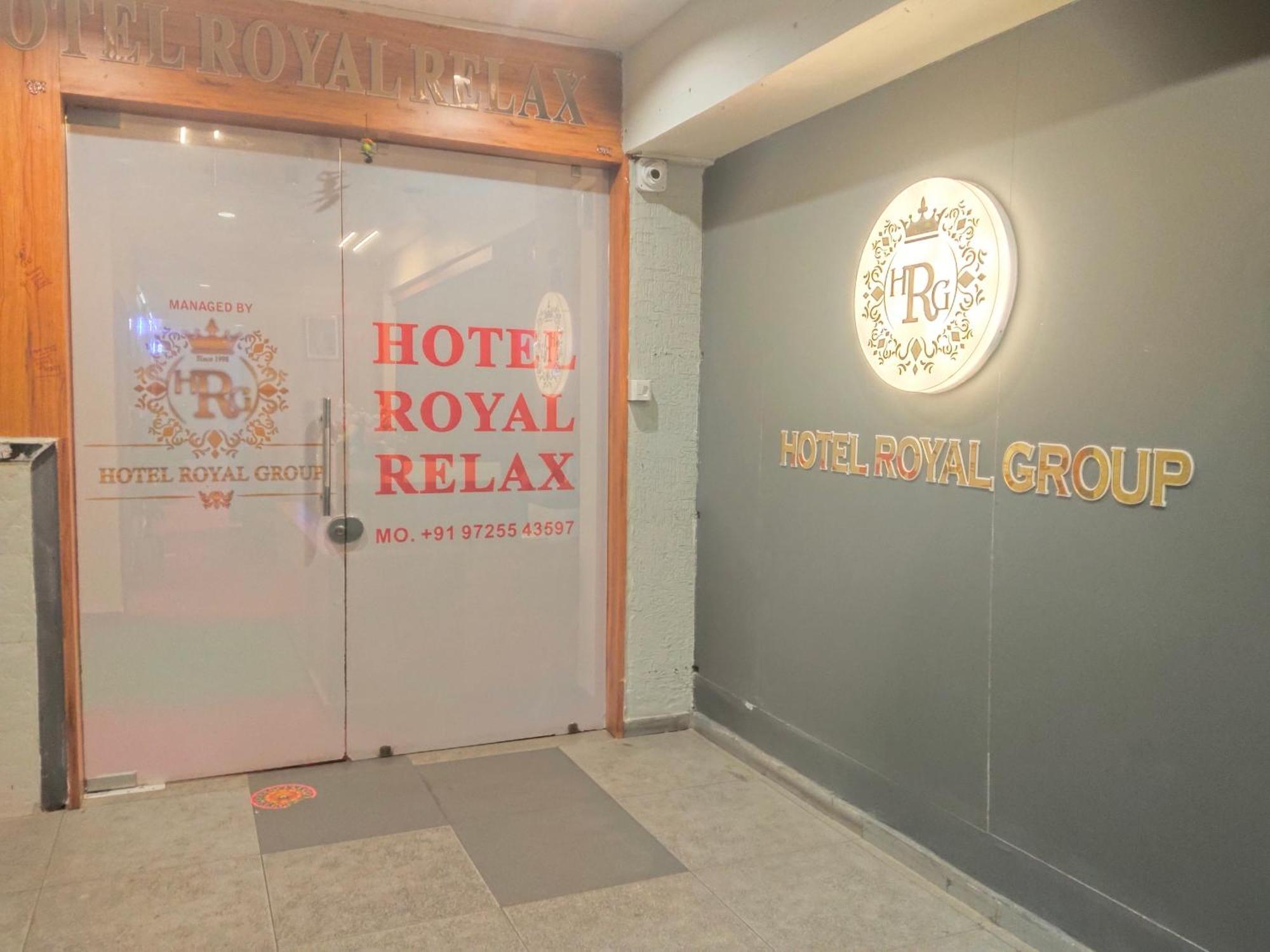 Hotel Royal Relax Гандинагар Екстериор снимка